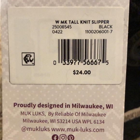 ❤️ NWT Muk Luks Black and white cozy booties - Picture 11 of 11
